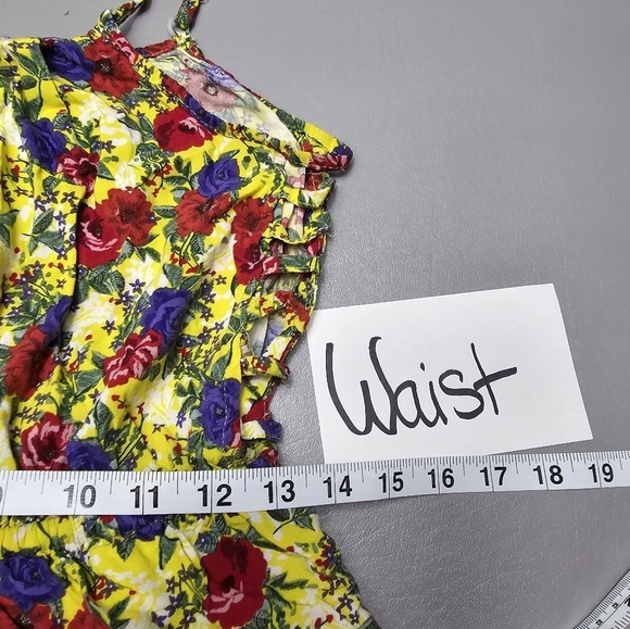 love by chesley yellow floral romper with side cutouts women's size large - Picture 2 of 13